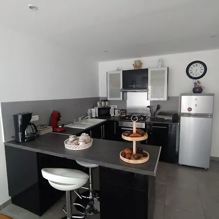Ground Floor For 4 Guests *