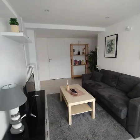 Lägenhet Ground Floor For 4 Guests Longuyon